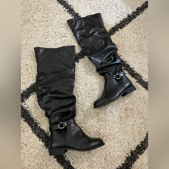 NWOT Charlotte Russe‎ Okasana Over-the-Knee Slouchy Boots - 8 Wide/Wide … - Picture 1 of 7